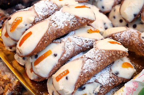 Traditional Sicilian cannoli