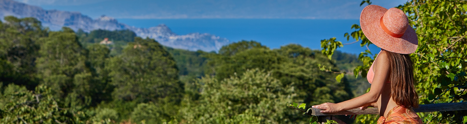 Easter breaks and Spring sunshine in Sicily