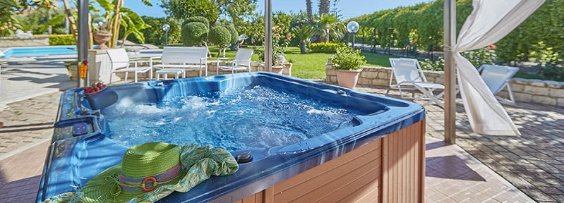 Villas in Sicily for couples: luxury with private pools