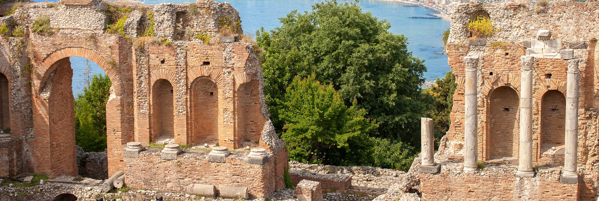 FOCUS ON TAORMINA