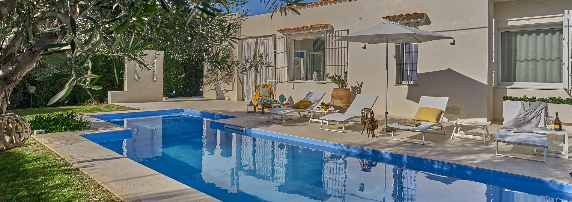 New collection of affordable family villas in Sicily with pools