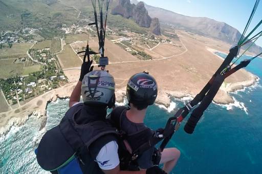 Adventure Trio - paragliding-sicily.jpg